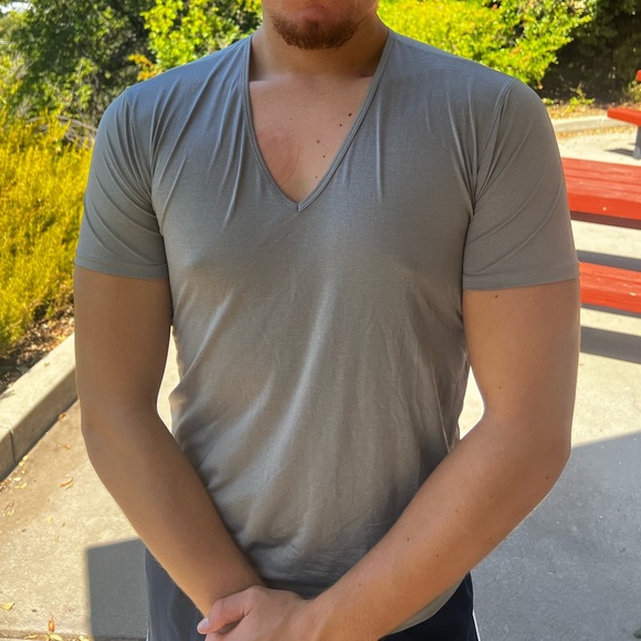 UNIQLO MEN AIRISM COMFORT UNLIMITED LIGHTWEIGHT STRETCHY UNDER SHIRT T UNDERWEAR - Picture 3 of 16